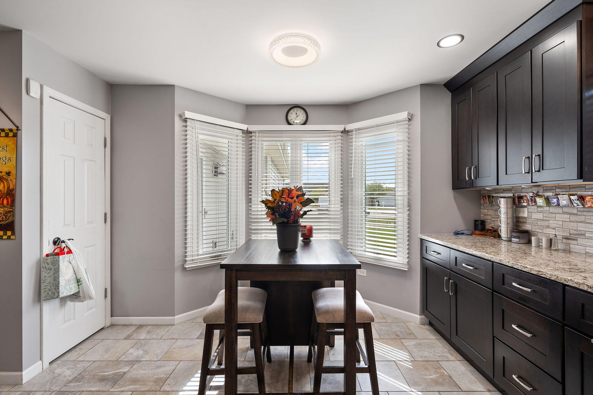 Merrillville, Indiana 46410, United States, 2 Bedrooms Bedrooms, ,2 BathroomsBathrooms,Residential,Active,215474