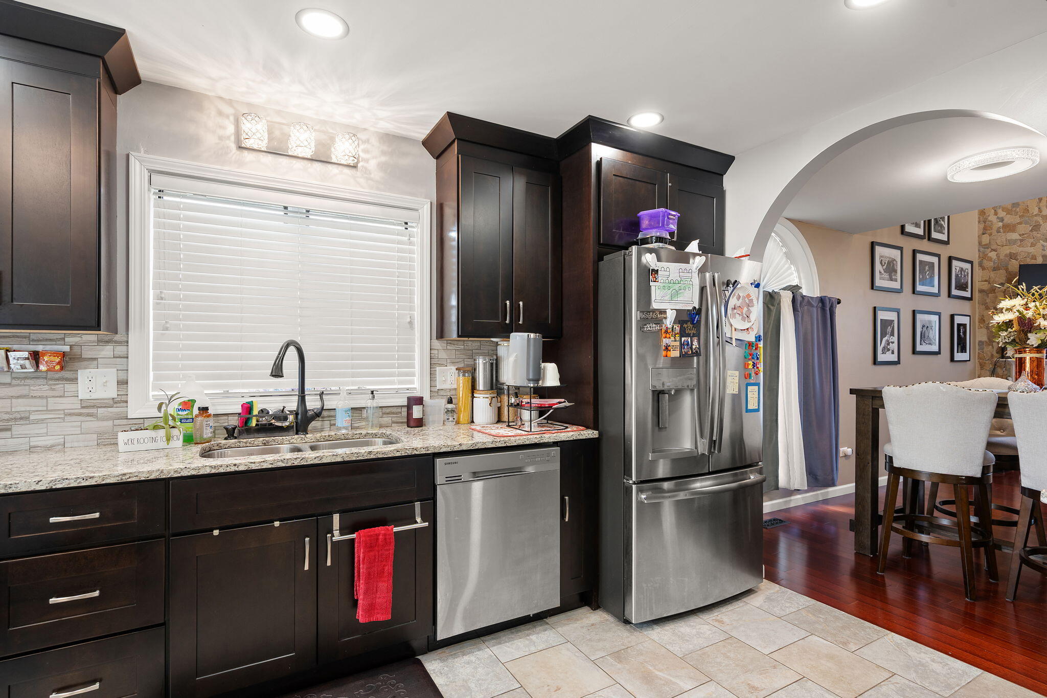 Merrillville, Indiana 46410, United States, 2 Bedrooms Bedrooms, ,2 BathroomsBathrooms,Residential,Active,215474