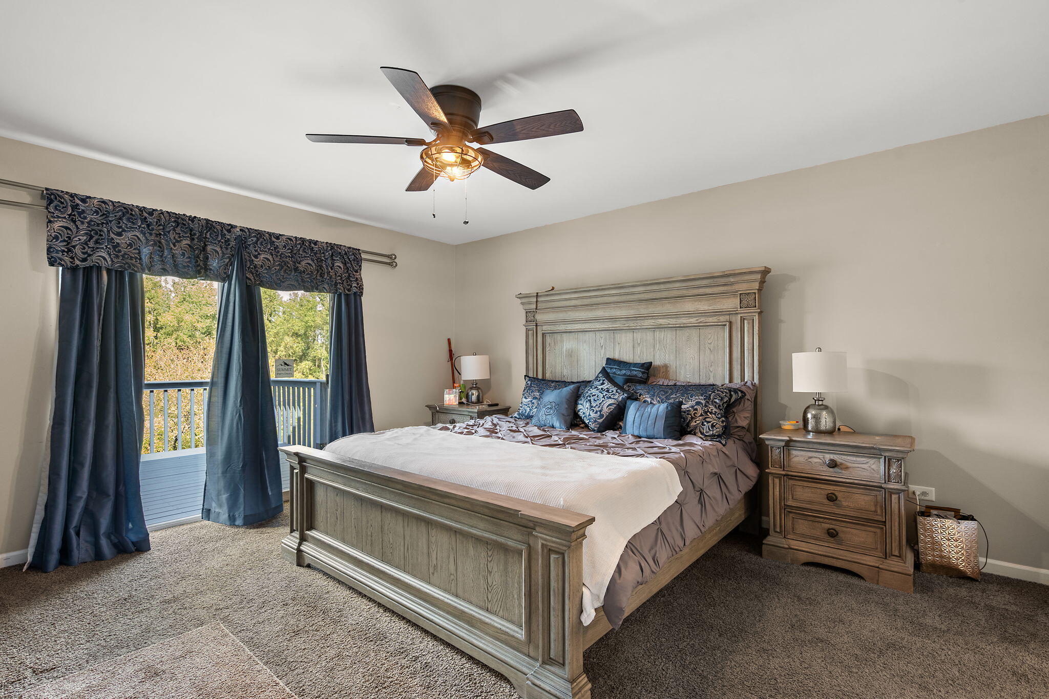 Merrillville, Indiana 46410, United States, 2 Bedrooms Bedrooms, ,2 BathroomsBathrooms,Residential,Active,215474