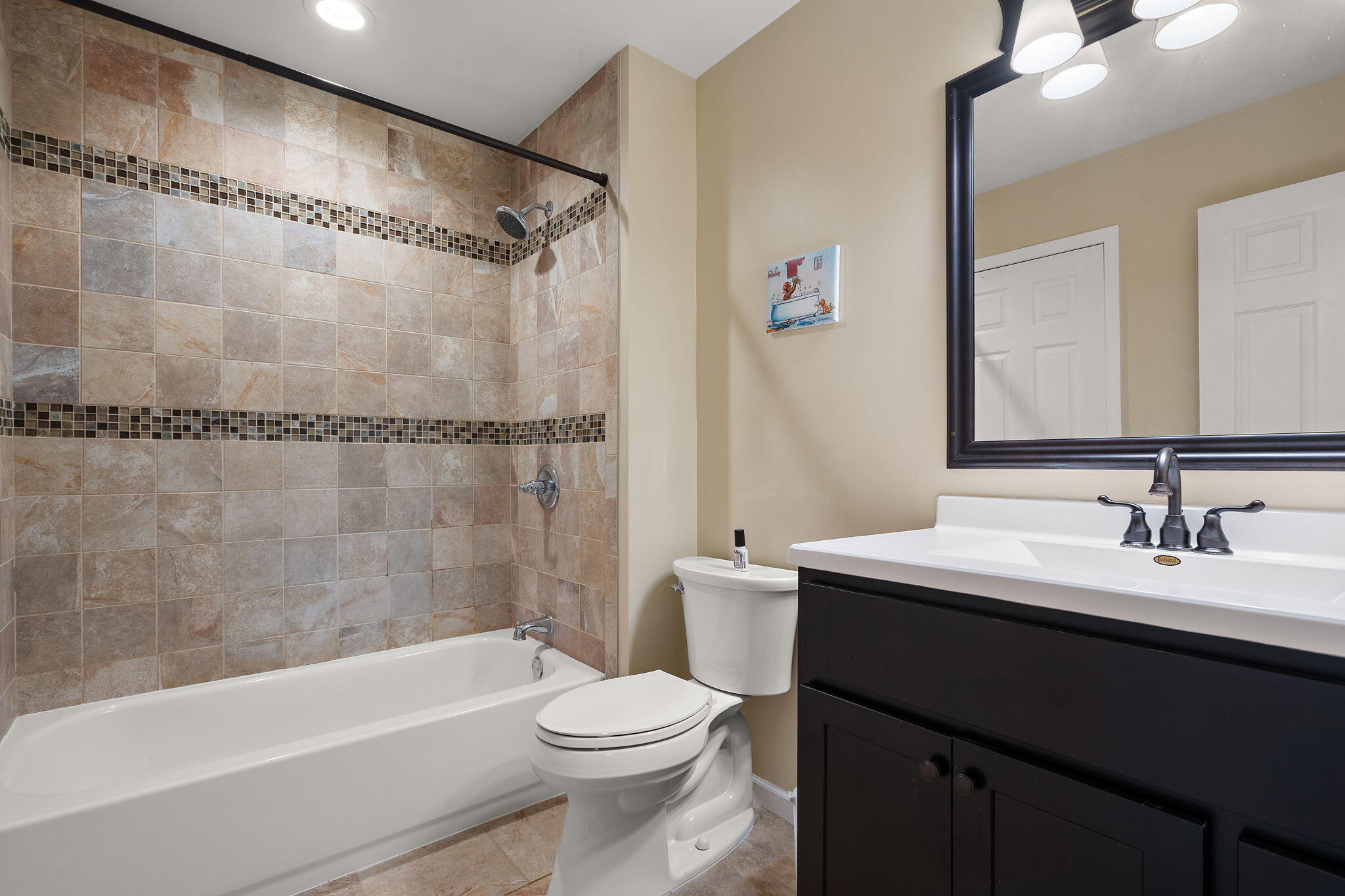 Merrillville, Indiana 46410, United States, 2 Bedrooms Bedrooms, ,2 BathroomsBathrooms,Residential,Active,215474