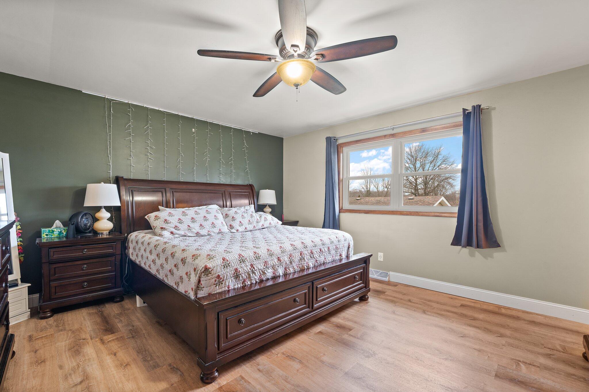 Schererville, Indiana 46375, United States, 4 Bedrooms Bedrooms, ,3 BathroomsBathrooms,Residential,Active,83755