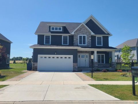 MLS: 820530