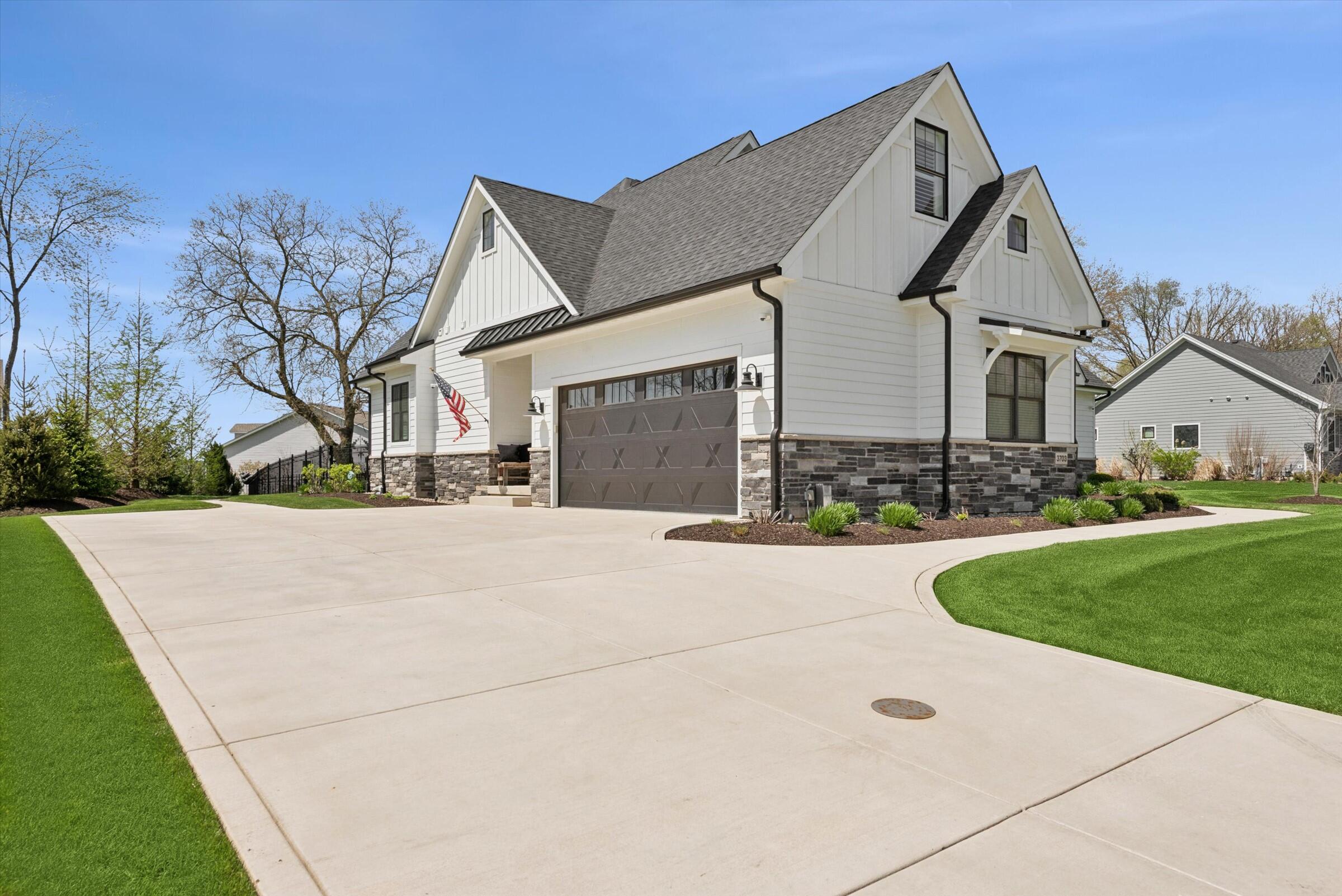 3703 Elio Way