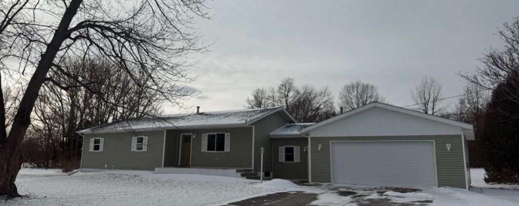 Photo of 6755 N 1100 E, Walkerton, IN 46574 (MLS # 832333)