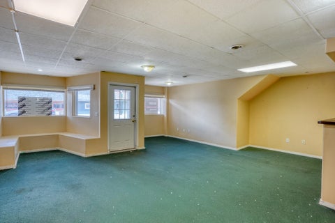 Photo for 206 E 5th Street 4
