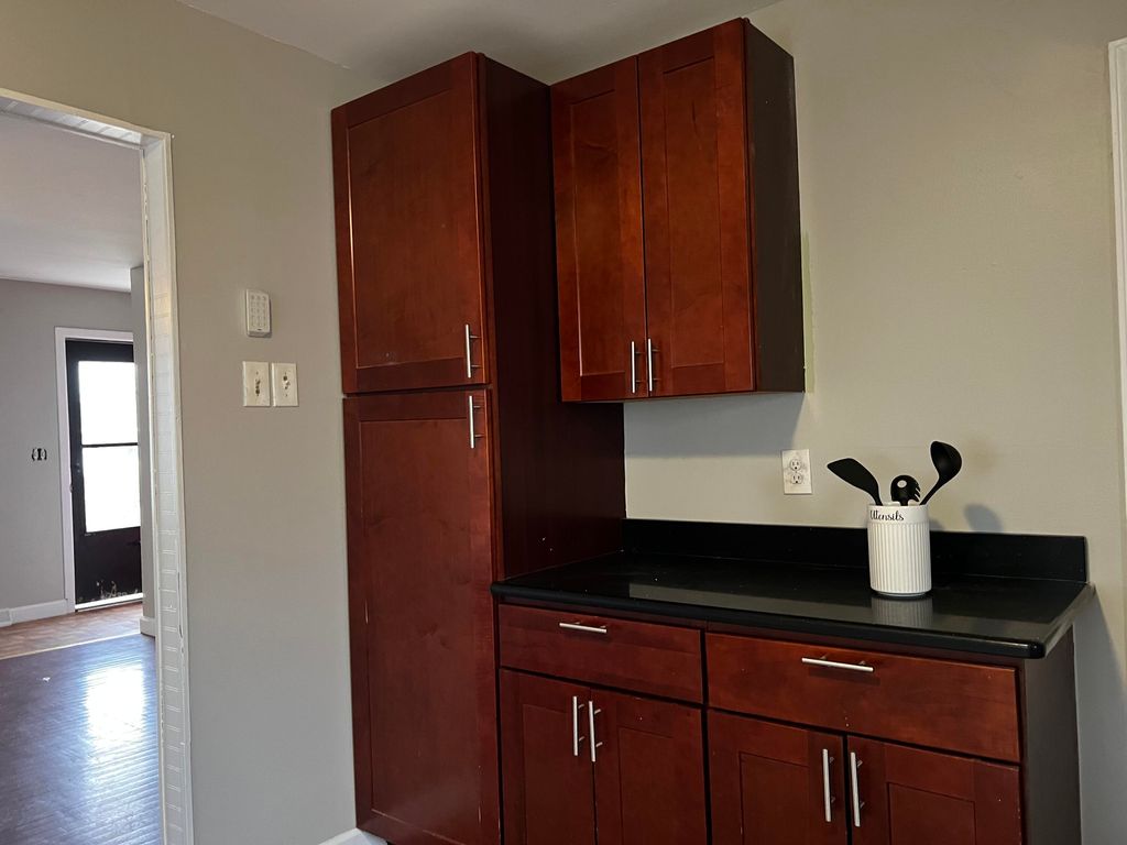 Photo of 7709 Wallace Street, Merrillville, IN 46410 (MLS # 834477)