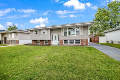 824 Polk Avenue, Dyer, IN 46311 - #: 828324