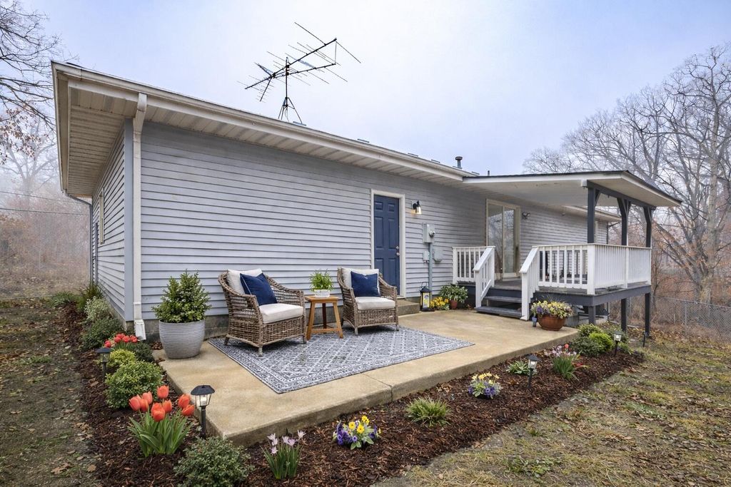 Photo of 11101 W 125th Avenue, Cedar Lake, IN 46303 (MLS # 835021)