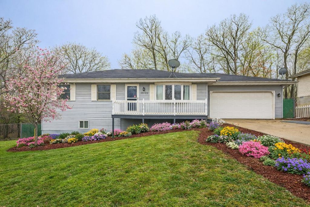 Photo of 11101 W 125th Avenue, Cedar Lake, IN 46303 (MLS # 835021)