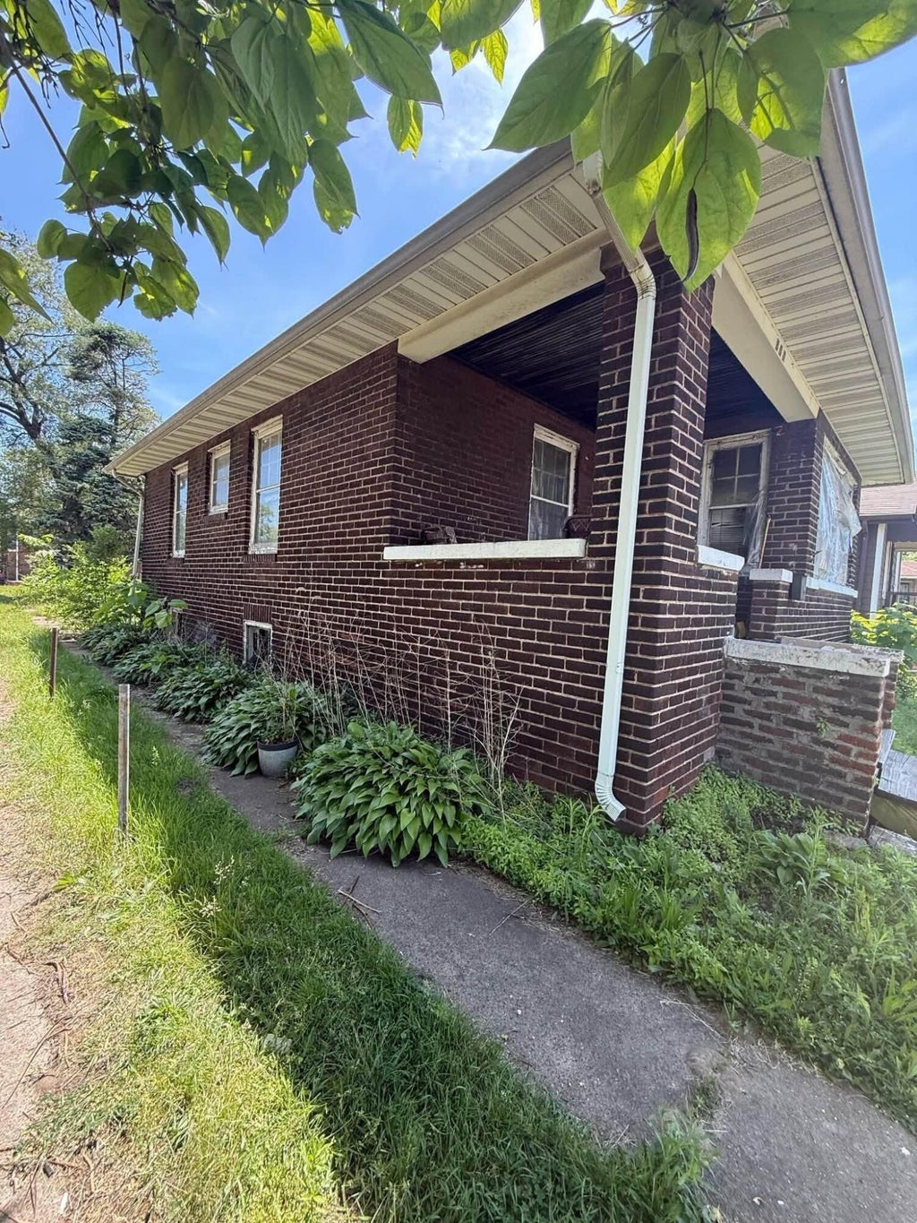 Photo of 801 Tennessee Street, Gary, IN 46402 (MLS # 843371)