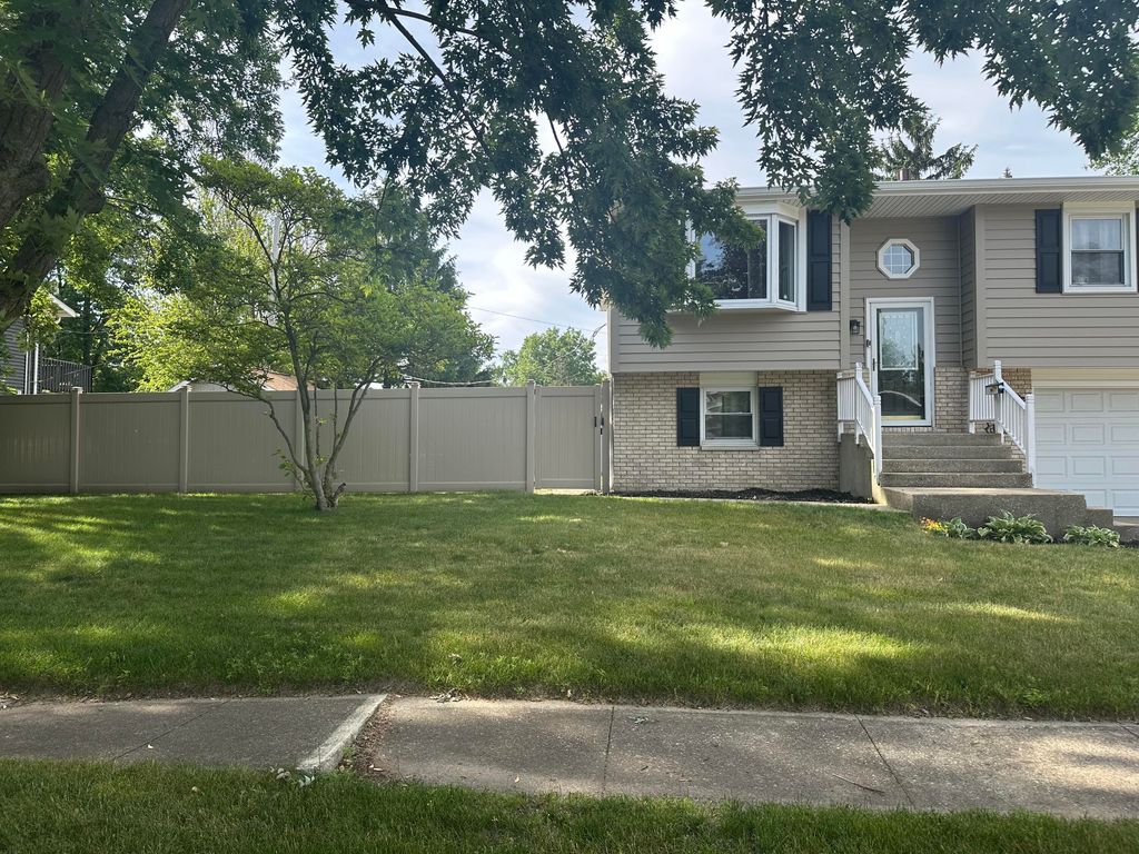 Photo of 6605 Potomac Avenue, Portage, IN 46368 (MLS # 839814)