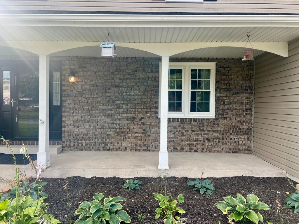 Photo of 1521 W 4th Street, Hobart, IN 46342 (MLS # 832950)