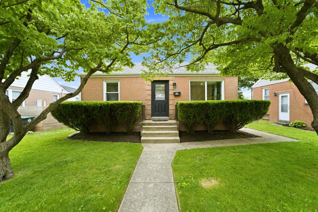 Photo of 340 N California Street, Hobart, IN 46342 (MLS # 840442)