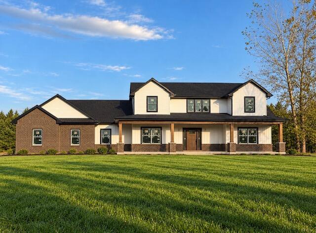 Photo of 11349 Waters Edge Drive, Wheatfield, IN 46392 (MLS # 847185)