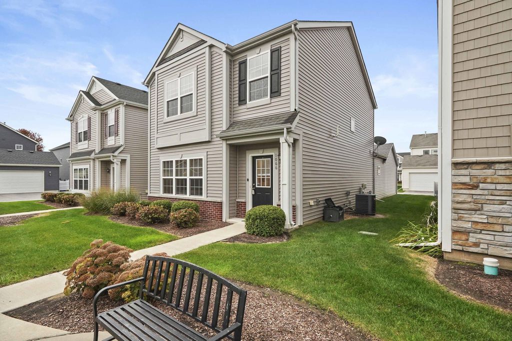 Photo of 1066 E 115th Court, Crown Point, IN 46307 (MLS # 837495)