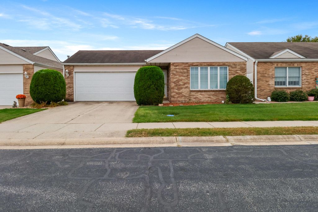 Photo of 653 Aspen Court, Lowell, IN 46356 (MLS # 829311)