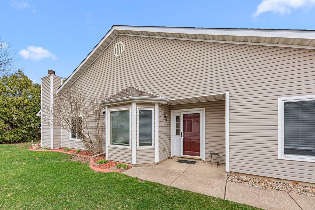 Photo of 9966 Pheasant Lane, Saint John, IN 46373 (MLS # 836307)