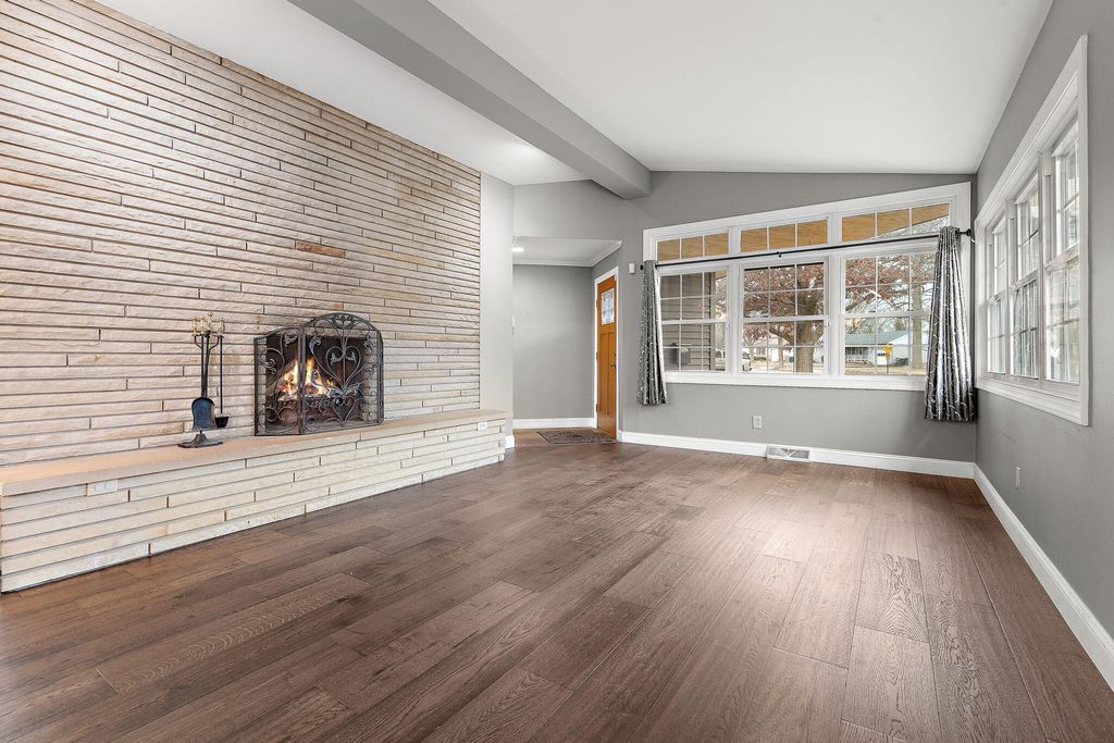 Photo of 2005 Berkley Drive, Valparaiso, IN 46383 (MLS # 832509)