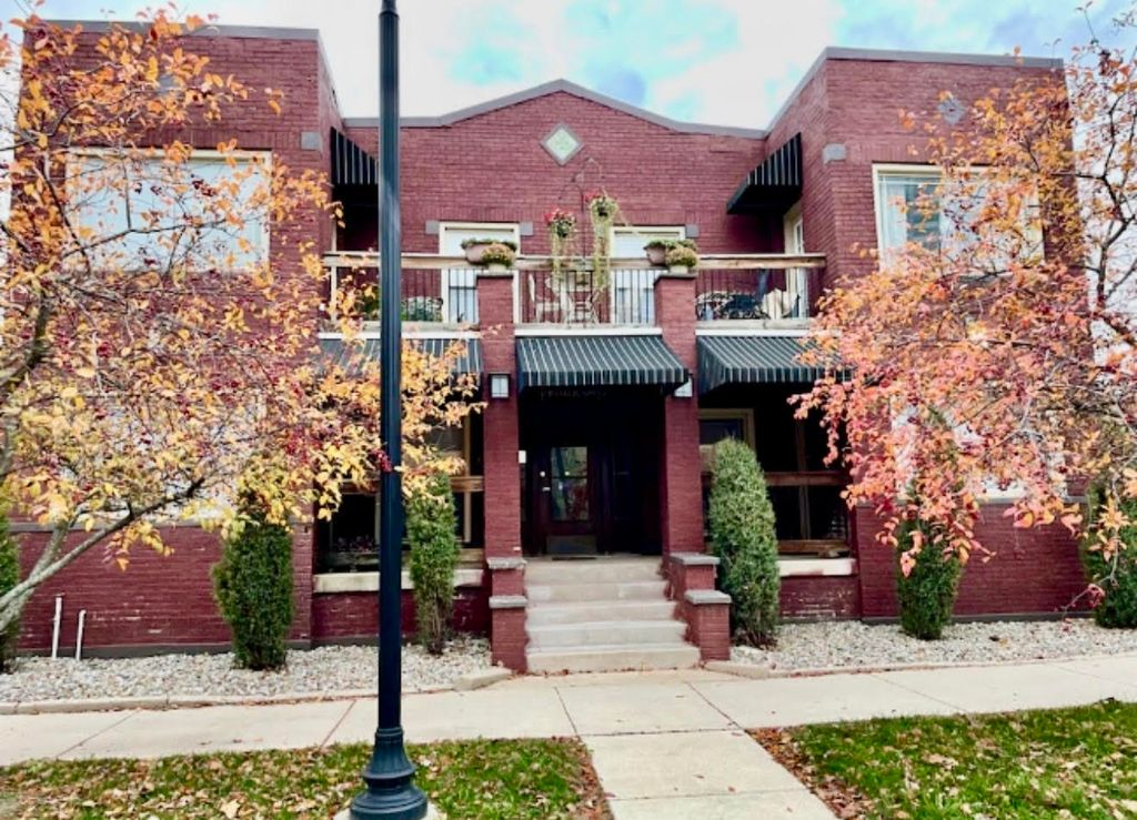 Photo of 117 Franklin Place, South Bend, IN 46601 (MLS # 838397)