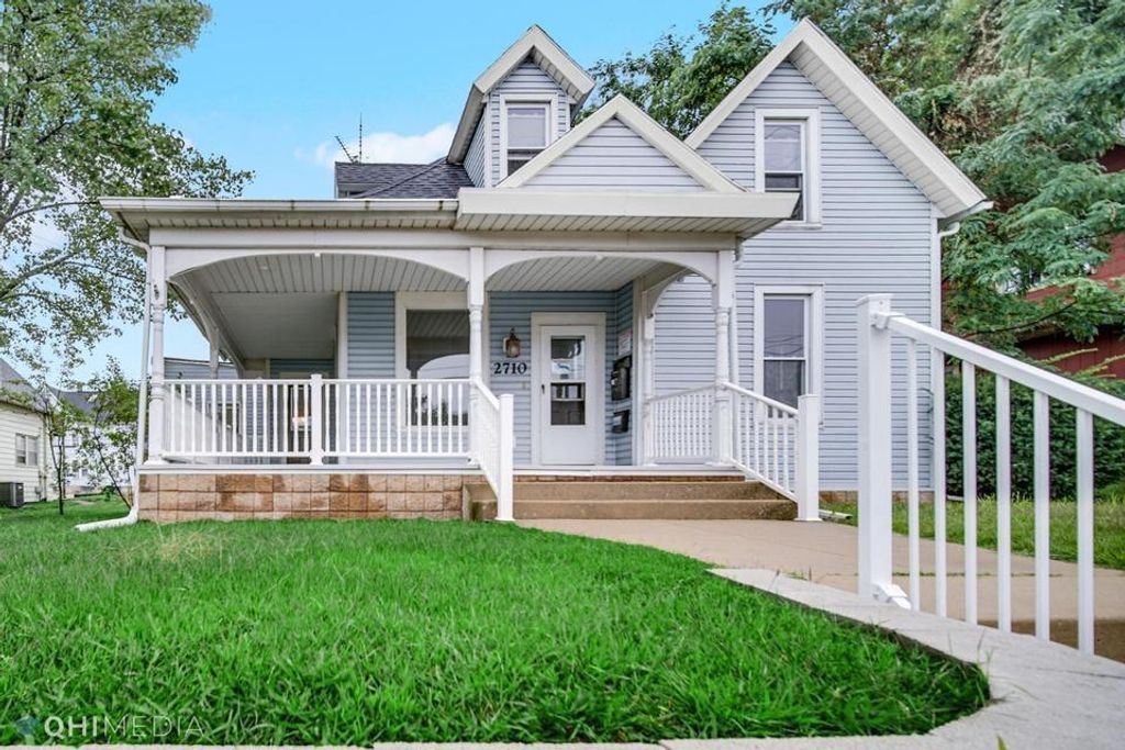 Photo of 2710 Franklin Street, Michigan City, IN 46360 (MLS # 838552)