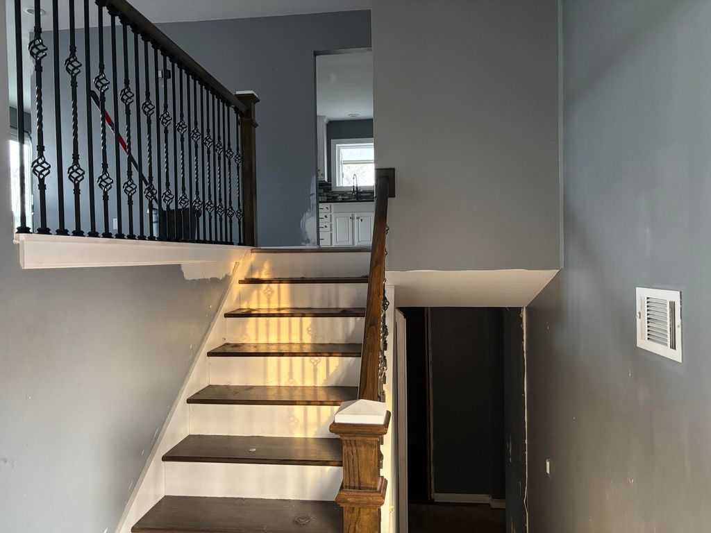 Photo of 6280 Victory Avenue, Portage, IN 46368 (MLS # 832200)