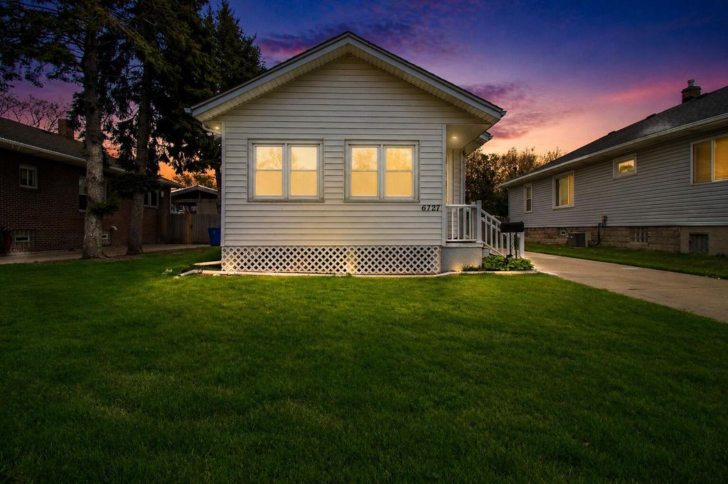 Photo of 6727 California Avenue, Hammond, IN 46323 (MLS # 838162)