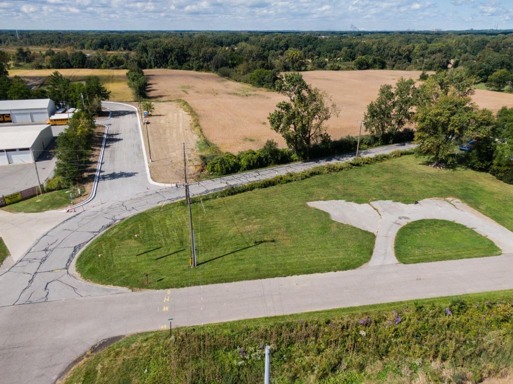 Photo of 1022 N Old State Rd 49, Chesterton, IN 46304 (MLS # 834505)