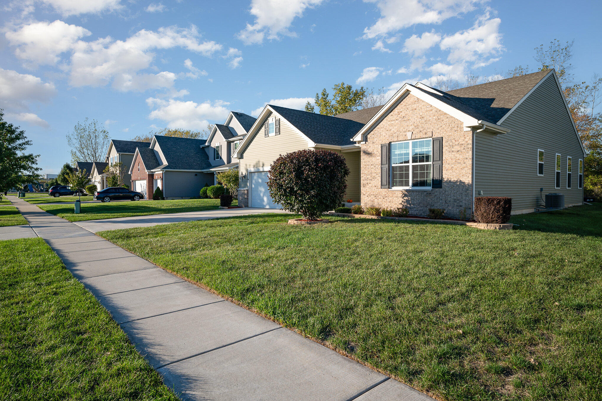 Crown Point, Indiana 46307, United States, 5 Bedrooms Bedrooms, ,3 BathroomsBathrooms,Residential,Pending,37447