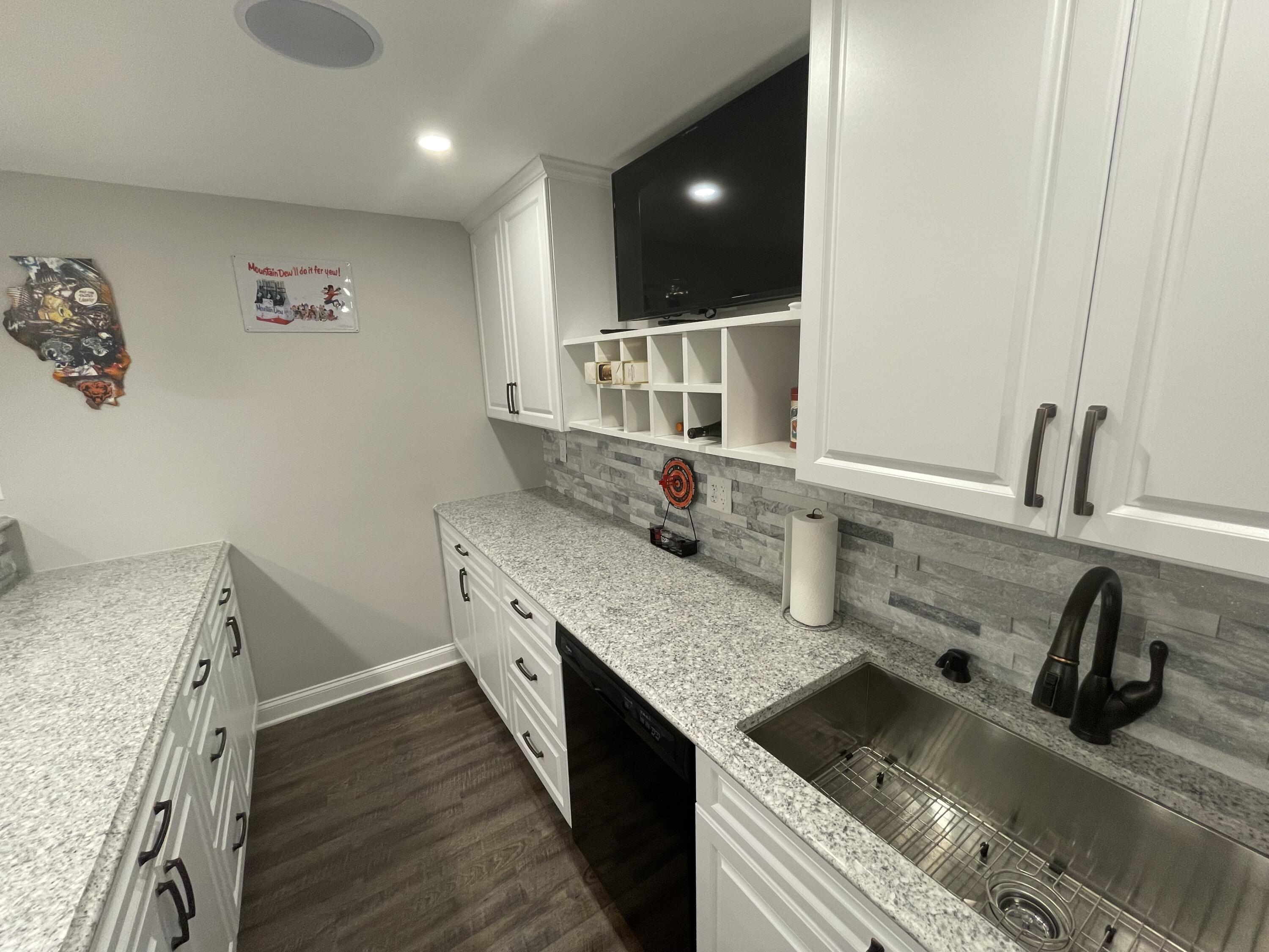 Crown Point, Indiana 46307, United States, 5 Bedrooms Bedrooms, ,3 BathroomsBathrooms,Residential,Pending,37447