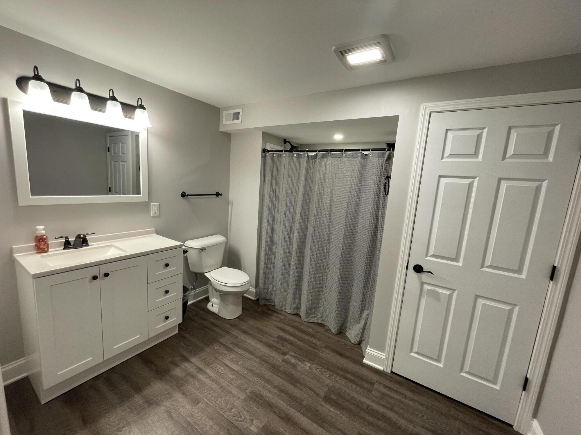 Crown Point, Indiana 46307, United States, 5 Bedrooms Bedrooms, ,3 BathroomsBathrooms,Residential,Pending,37447