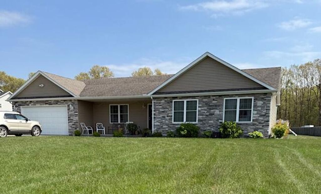 Photo of 1781 Kelly Court, Wheatfield, IN 46392 (MLS # 833484)