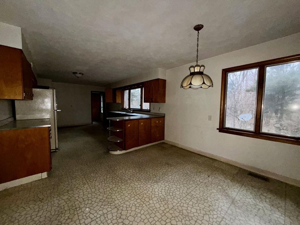 Photo of 58475 Crumstown Highway, South Bend, IN 46619 (MLS # 833048)