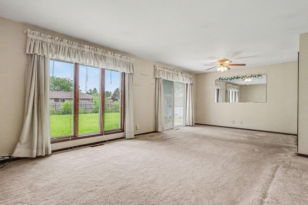 Photo of 1436 W 94th Avenue, Crown Point, IN 46307 (MLS # 840937)