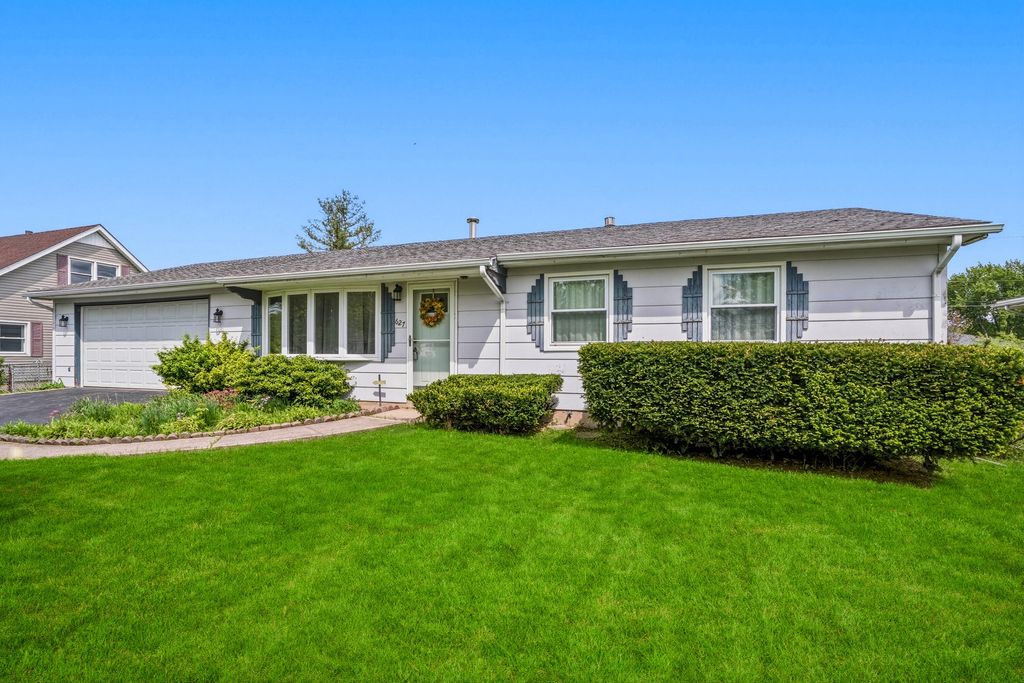 Photo of 627 Olympia Road, Valparaiso, IN 46385 (MLS # 838500)