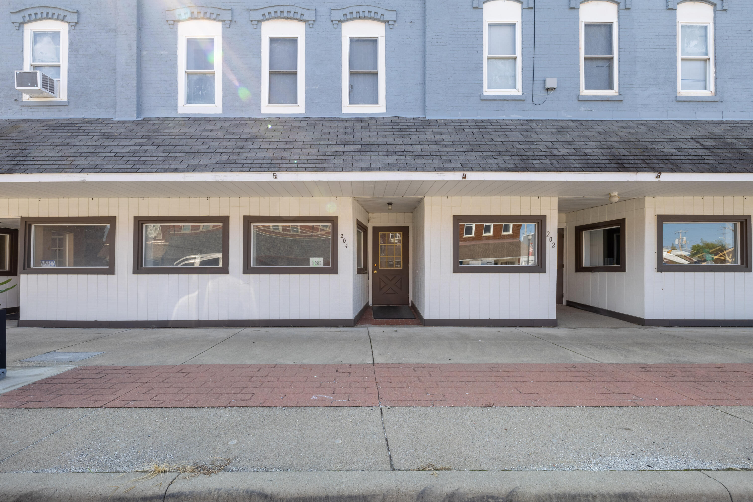 202 E 5th Street