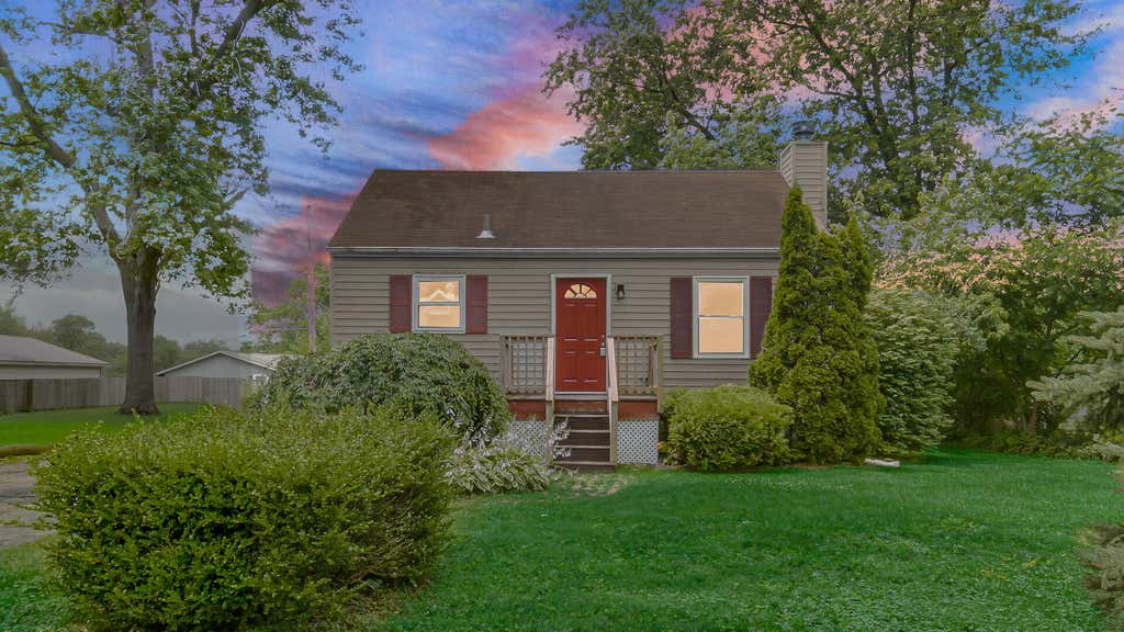 Photo of 7806 Marshall Street, Merrillville, IN 46410 (MLS # 841777)