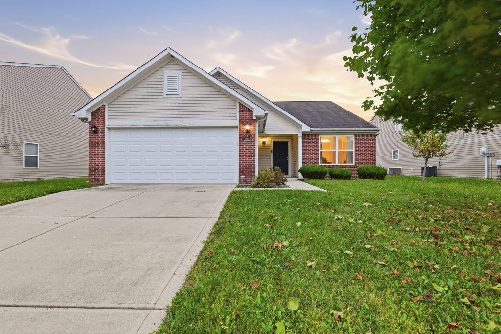 Photo of 11611 Ross Common Drive, Indianapolis, IN 46229 (MLS # 847027)