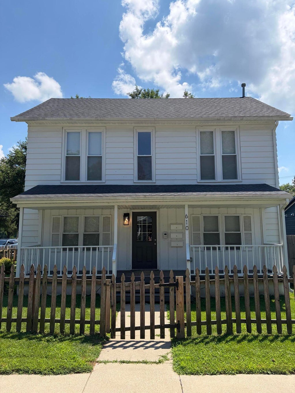 Photo of 610 Union Street, Valparaiso, IN 46383 (MLS # 842701)
