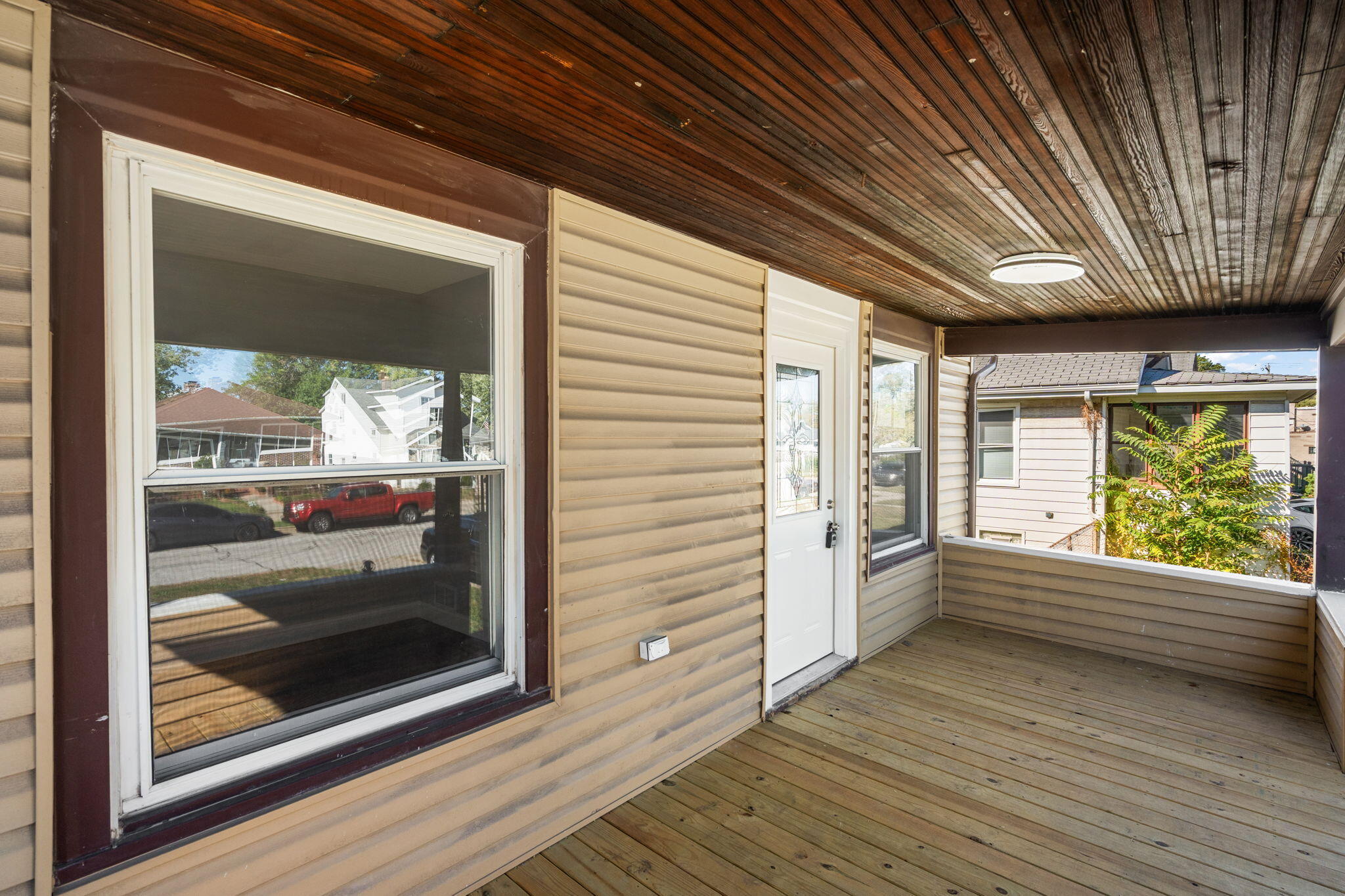 Hammond, Indiana 46324, United States, 3 Bedrooms Bedrooms, ,1 BathroomBathrooms,Residential,Active,242222