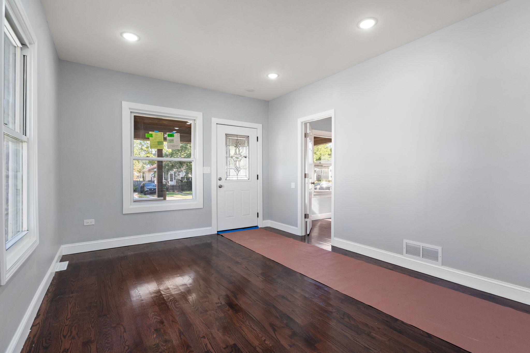 Hammond, Indiana 46324, United States, 3 Bedrooms Bedrooms, ,1 BathroomBathrooms,Residential,Active,242222