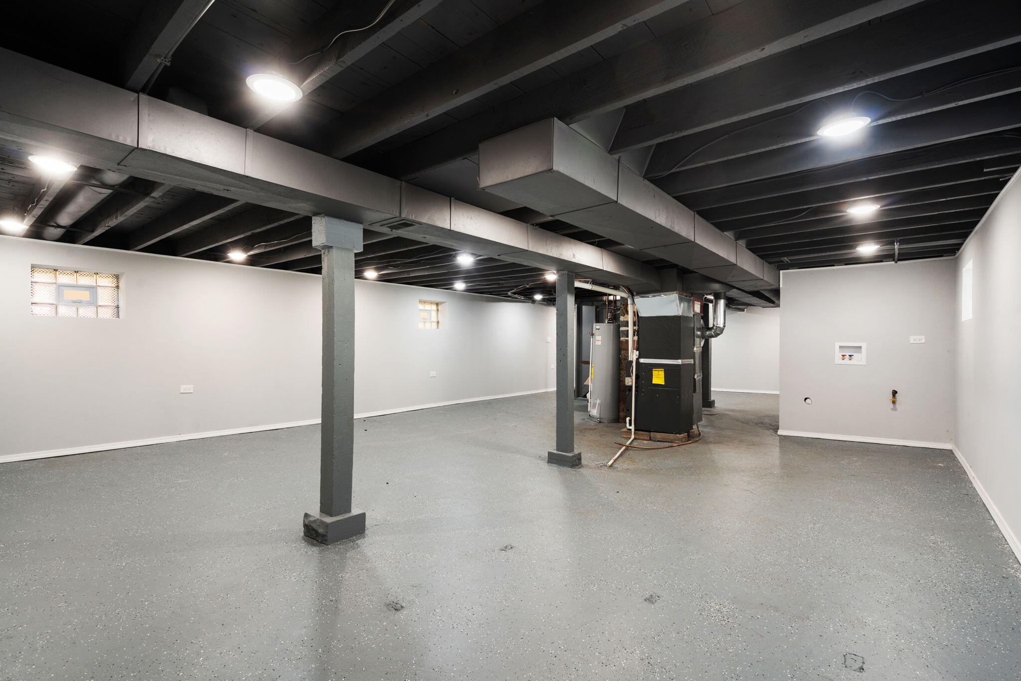 Hammond, Indiana 46324, United States, 3 Bedrooms Bedrooms, ,1 BathroomBathrooms,Residential,Active,242222