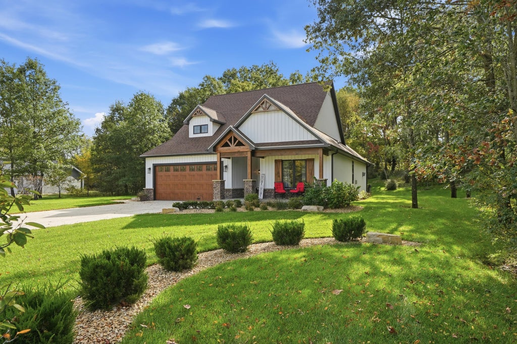 Photo of 10587 Coyote Trail, Wheatfield, IN 46392 (MLS # 846927)
