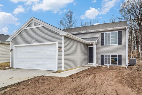 123 Mayfield Drive, Michigan City, IN 46360 - #: 833995