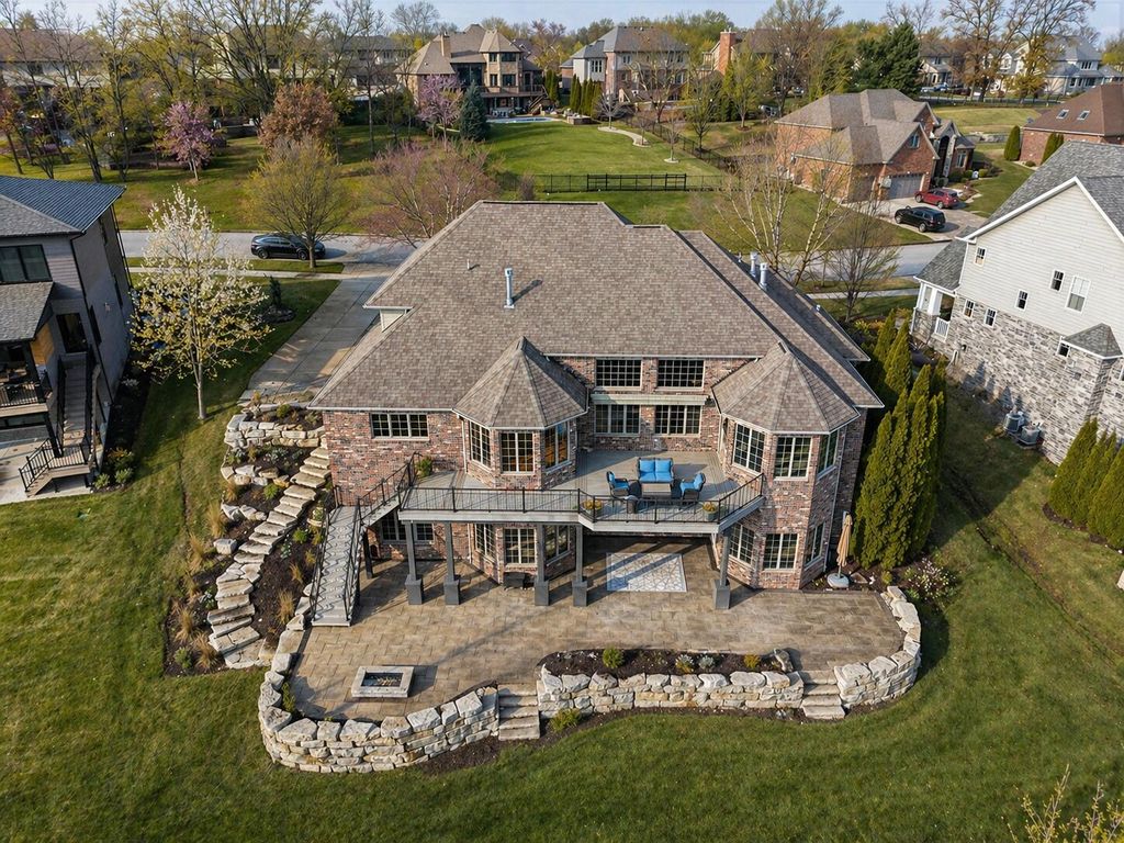 Photo of 8955 Hillside Drive, Saint John, IN 46373 (MLS # 837997)
