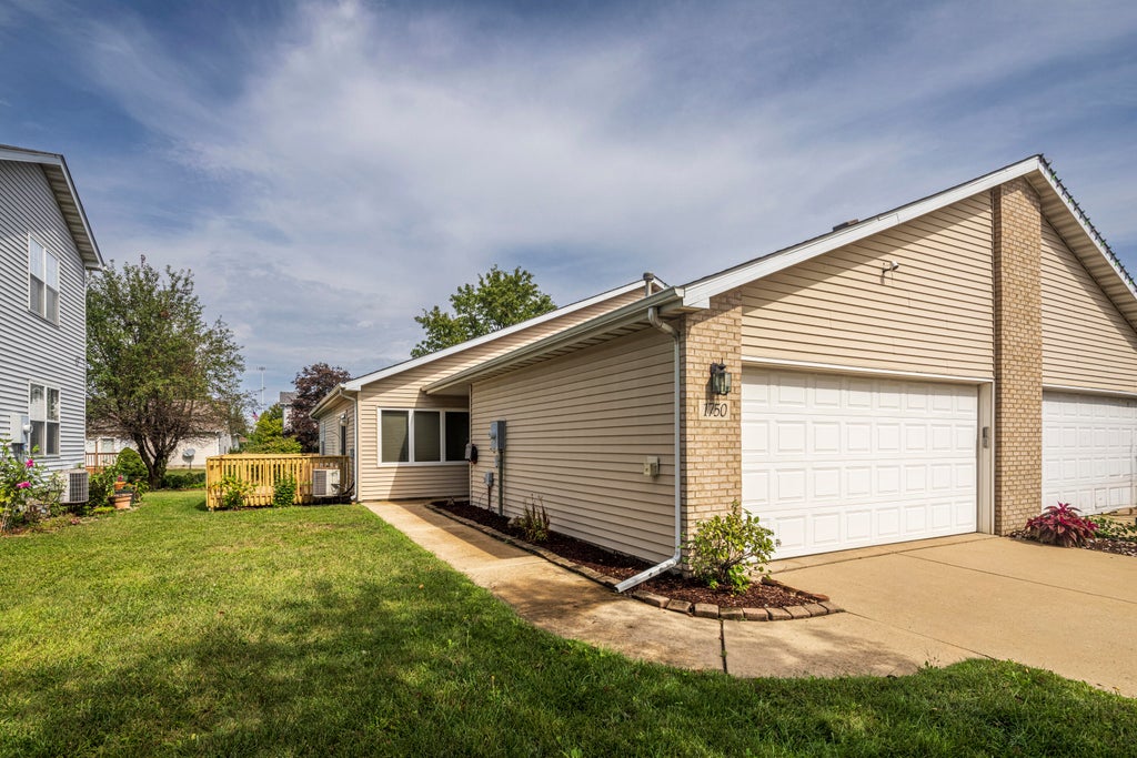 Photo of 1750 Beech Drive, Crown Point, IN 46307 (MLS # 845534)