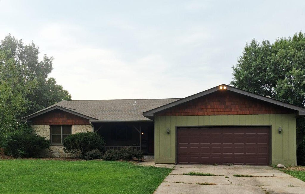 Photo of 4911 W 85th Lane, Crown Point, IN 46307 (MLS # 843431)