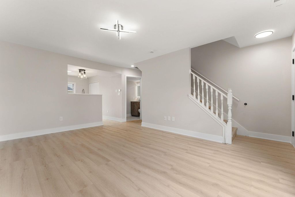 Photo of 1009 Windsor Lane, Dyer, IN 46311 (MLS # 836260)