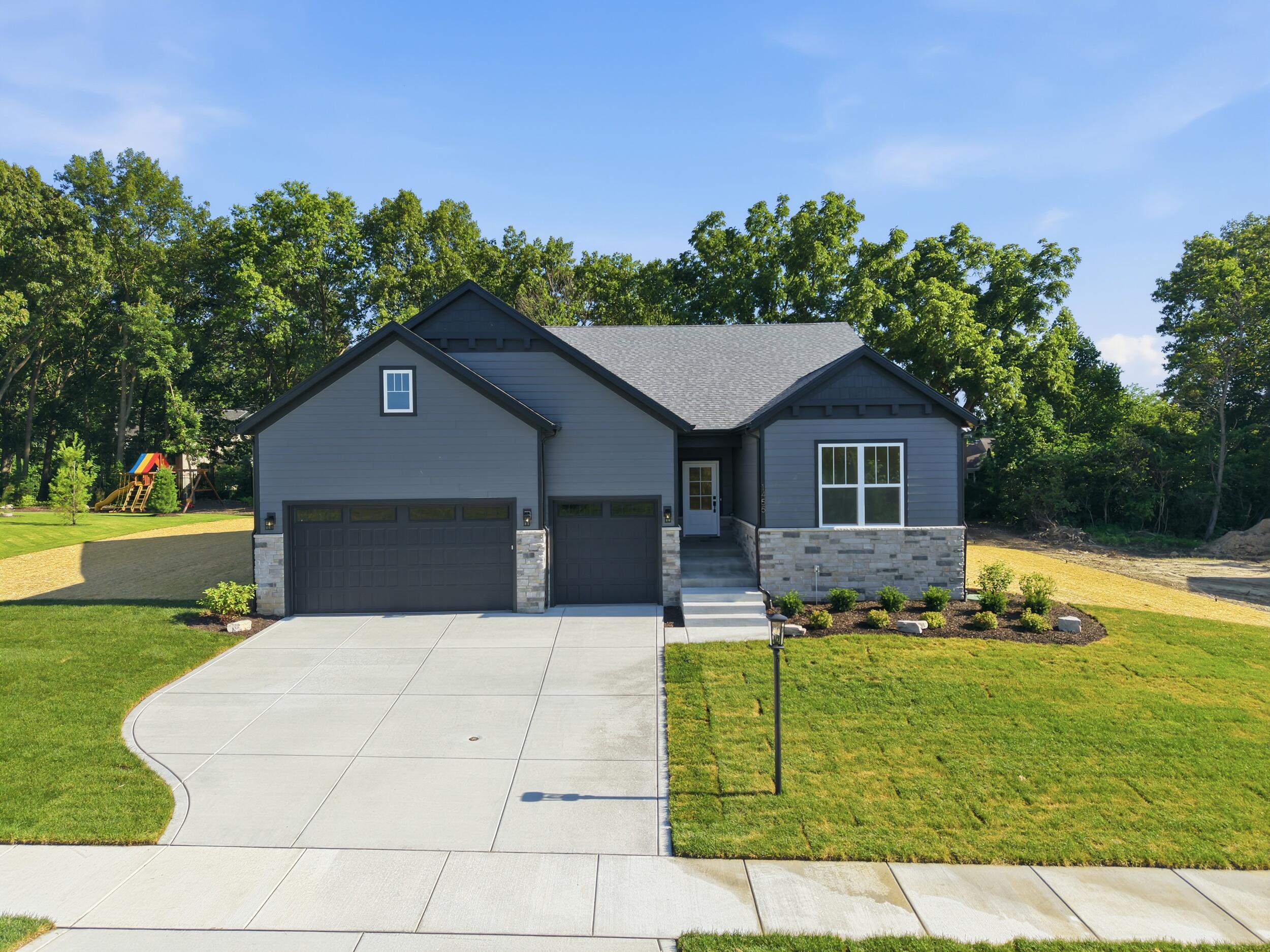 Photo 1 of 47 — 1455 Winding Brook Drive, Valparaiso, IN 46385