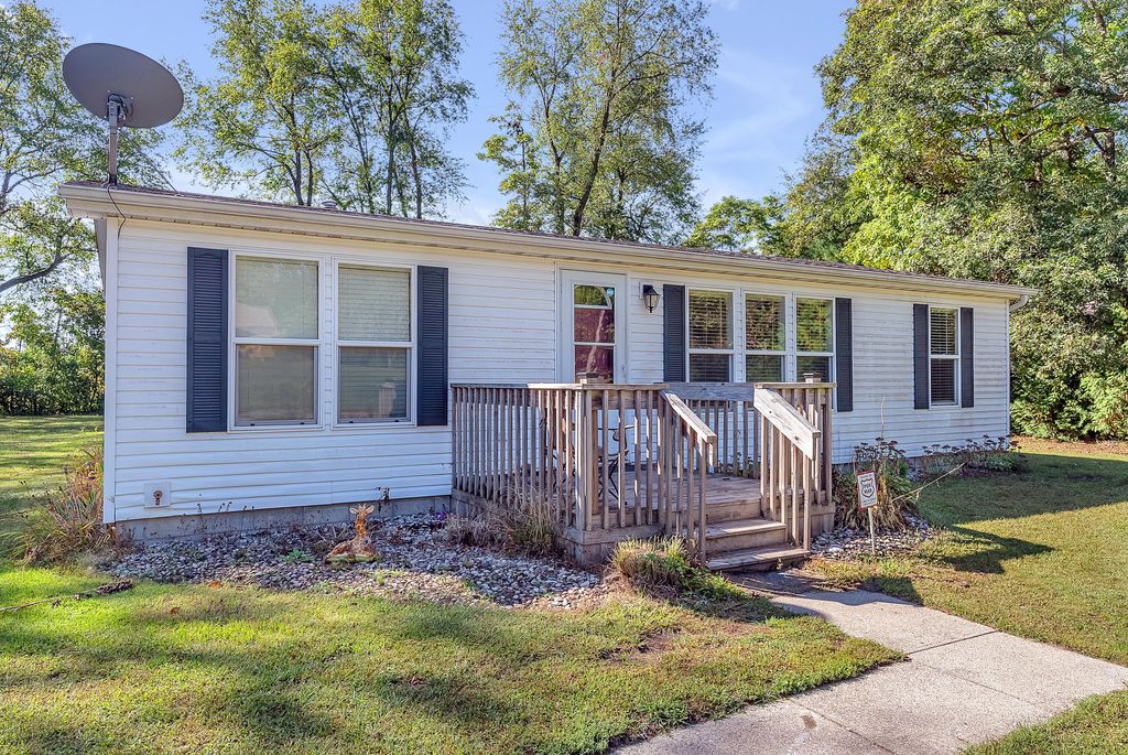 Photo of 99 E Carter Street, Wheatfield, IN 46392 (MLS # 831421)