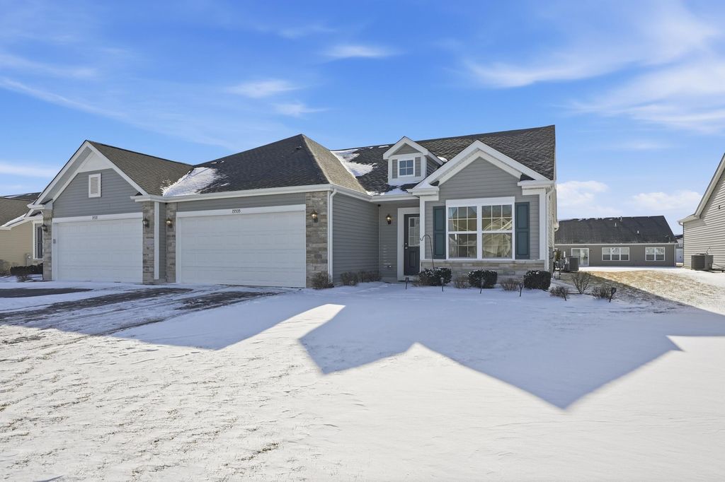 Photo of 15535 W 101st Lane, Dyer, IN 46311 (MLS # 833418)